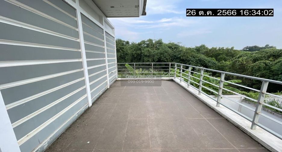 For sale 4 bedrooms house in Mueang Nakhon Pathom, Nakhon Pathom