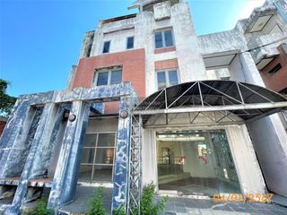 Casa adosada en venta de 6 habitaciones en Bang Kapi, Bangkok