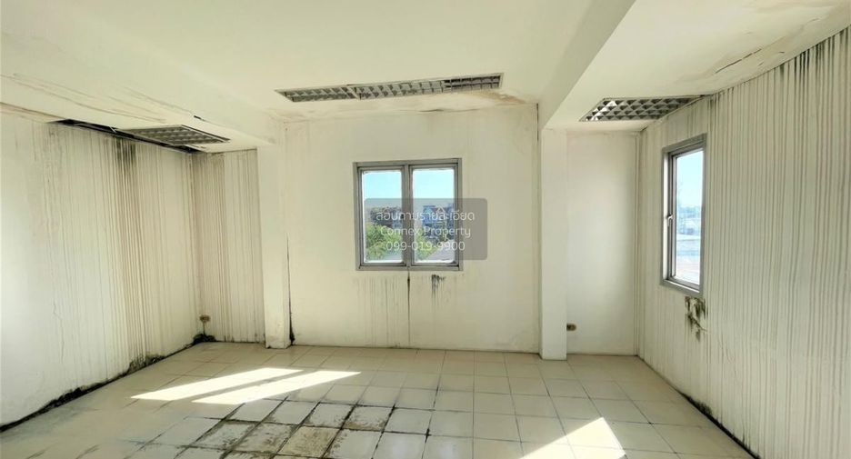 Casa adosada en venta de 6 habitaciones en Bang Kapi, Bangkok