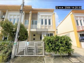 For sale 3 bedrooms townhouse in Mueang Samut Sakhon, Samut Sakhon