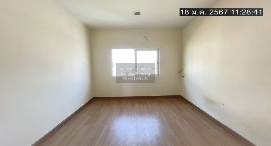 Casa adosada en venta de 3 habitaciones en Mueang Samut Sakhon, Samut Sakhon