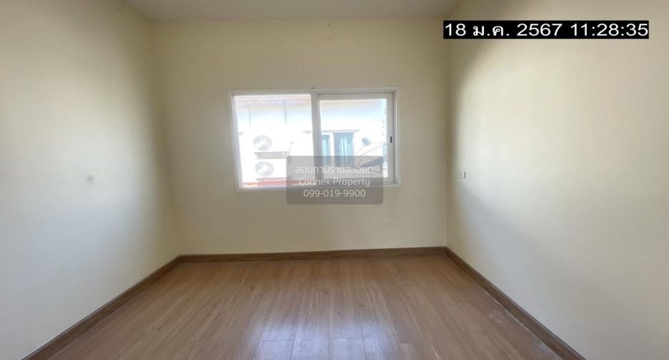 Casa adosada en venta de 3 habitaciones en Mueang Samut Sakhon, Samut Sakhon