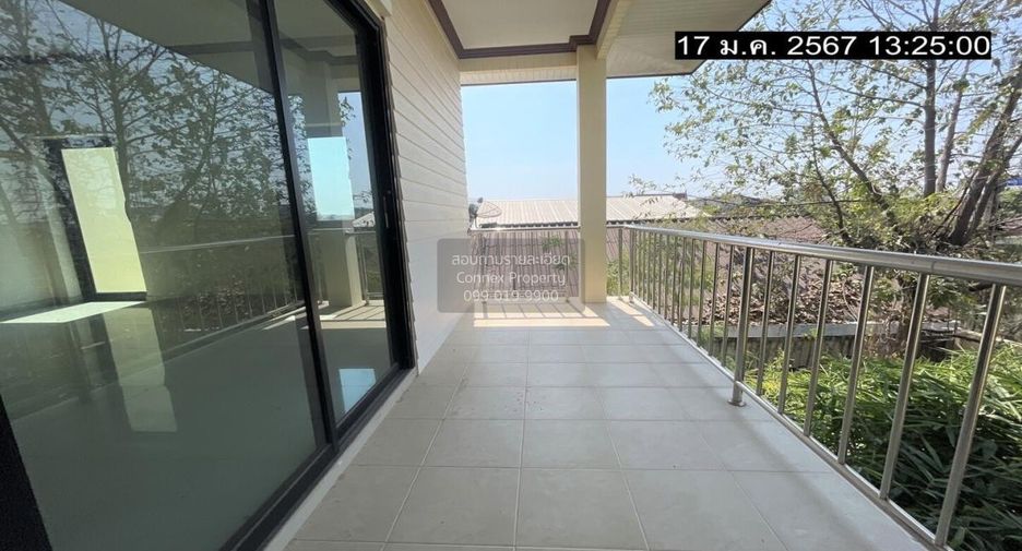 Casa adosada en venta de 3 habitaciones en Mueang Samut Sakhon, Samut Sakhon