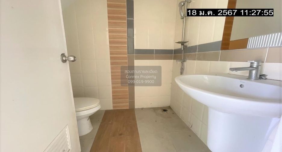Casa adosada en venta de 3 habitaciones en Mueang Samut Sakhon, Samut Sakhon