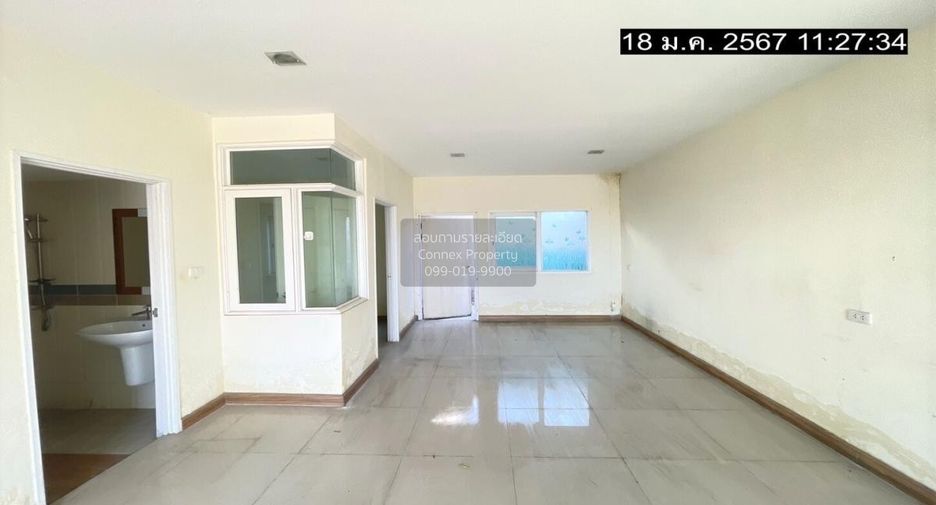 Casa adosada en venta de 3 habitaciones en Mueang Samut Sakhon, Samut Sakhon