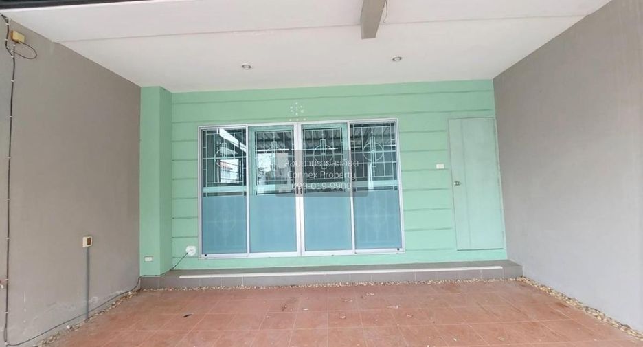 For sale 4 bedrooms townhouse in Mueang Nonthaburi, Nonthaburi