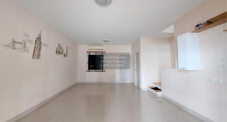For sale 4 bedrooms townhouse in Mueang Nonthaburi, Nonthaburi