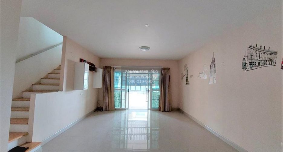 For sale 4 bedrooms townhouse in Mueang Nonthaburi, Nonthaburi