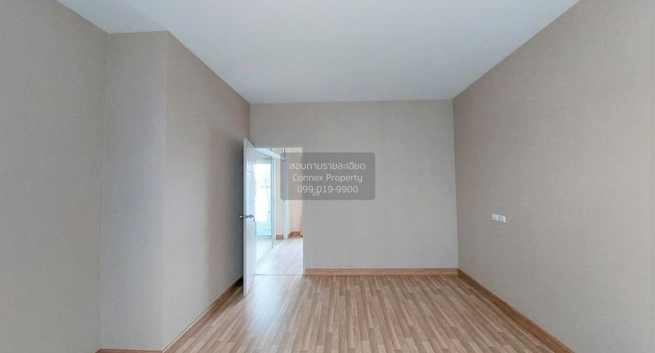 For sale 4 bedrooms townhouse in Mueang Nonthaburi, Nonthaburi