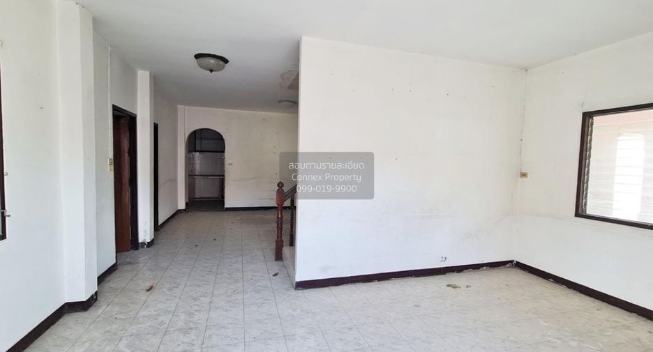 For sale 5 bedrooms house in Pak Kret, Nonthaburi
