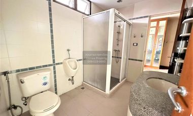 Haus zum Kauf mit 8 Zimmer in Bang Khae, Bangkok