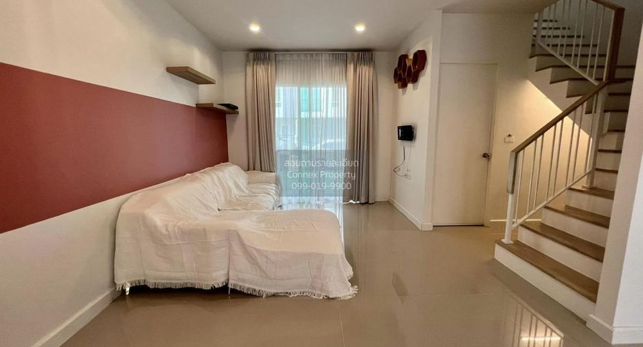 For sale 4 bedrooms townhouse in Sam Phran, Nakhon Pathom