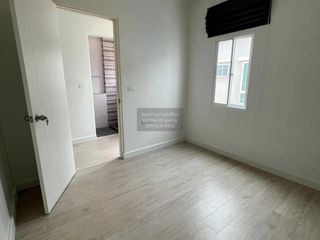 For sale 4 bedrooms townhouse in Sam Phran, Nakhon Pathom