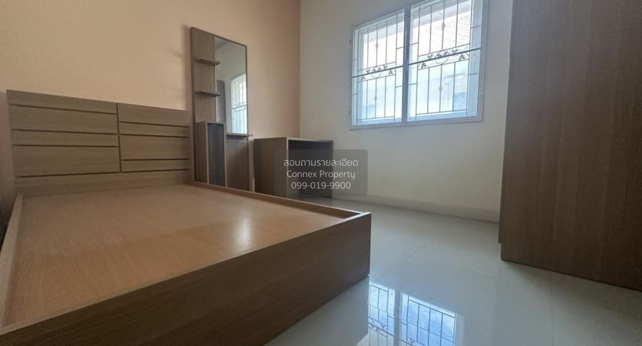 For sale 4 bedrooms townhouse in Lam Luk Ka, Pathum Thani