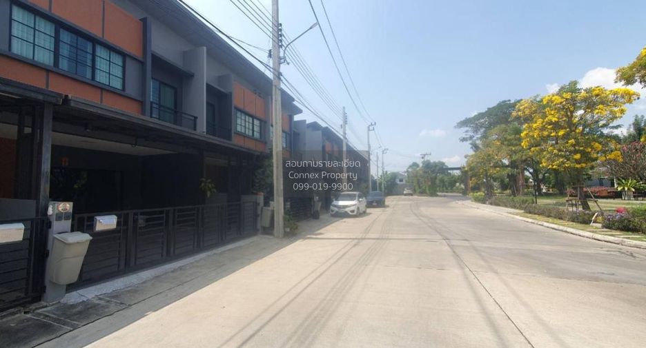 For sale 4 bedrooms townhouse in Chom Thong, Bangkok