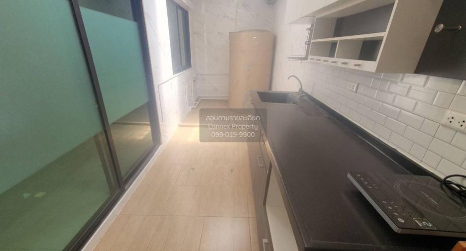 For sale 4 bedrooms townhouse in Chom Thong, Bangkok