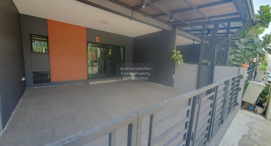For sale 4 bedrooms townhouse in Chom Thong, Bangkok