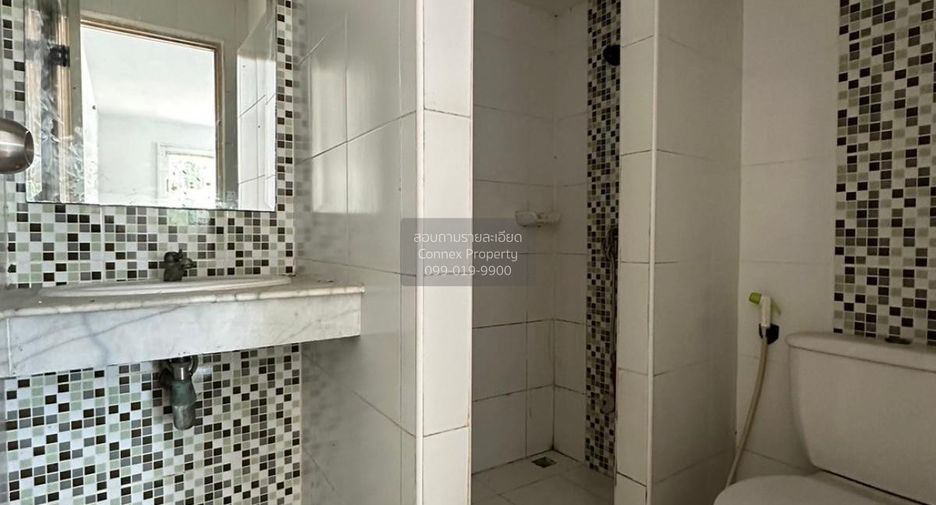 Casa adosada en venta de 4 habitaciones en Mueang Samut Sakhon, Samut Sakhon