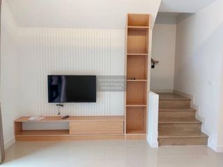 Casa adosada en venta de 3 habitaciones en Nong Khaem, Bangkok