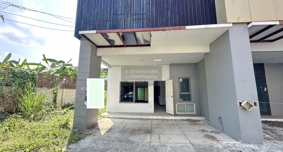For sale 3 bedrooms townhouse in Pak Kret, Nonthaburi