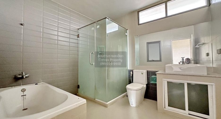 For sale 3 bedrooms townhouse in Pak Kret, Nonthaburi