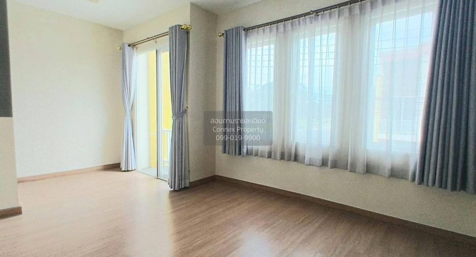 Casa adosada en venta de 4 habitaciones en Nong Khaem, Bangkok