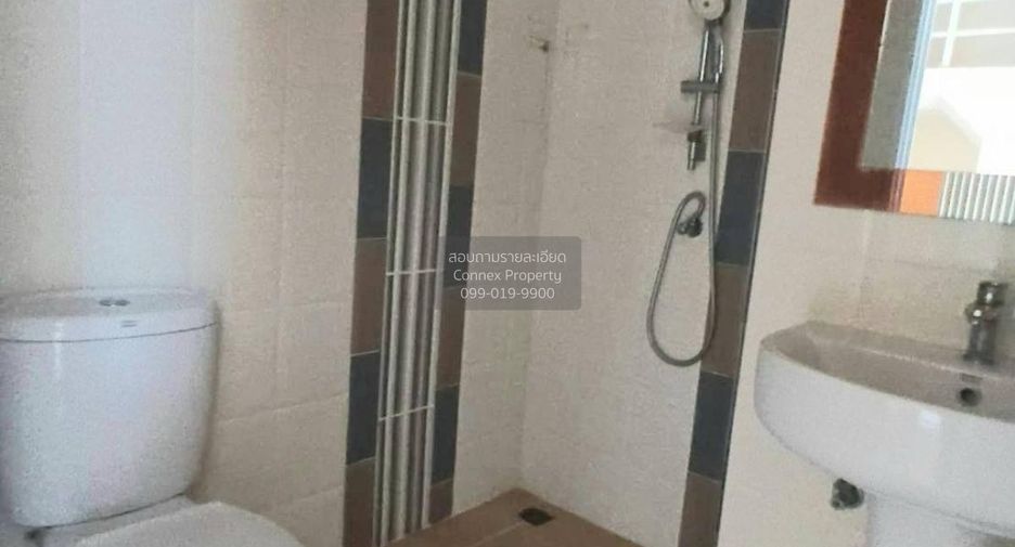 Casa adosada en venta de 4 habitaciones en Nong Khaem, Bangkok