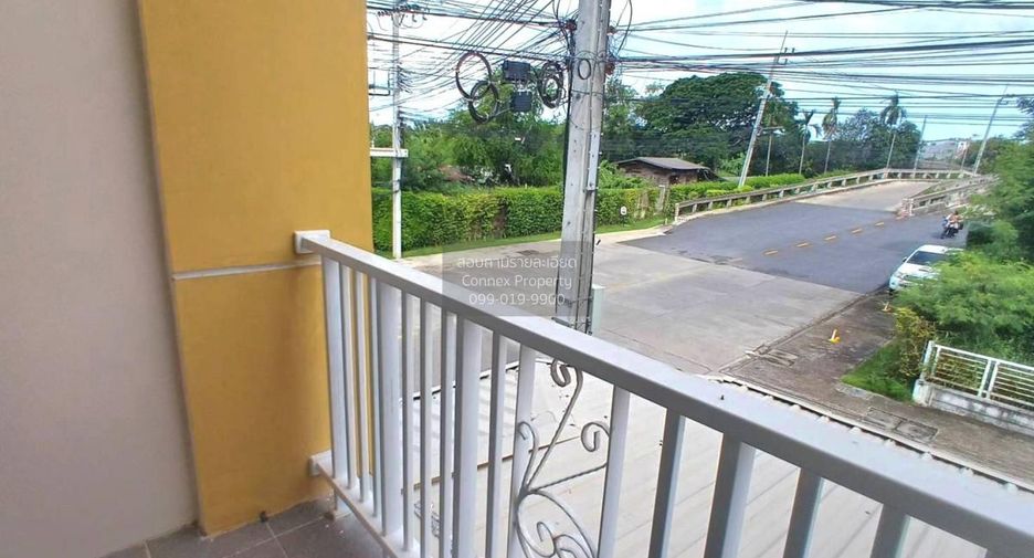 Casa adosada en venta de 4 habitaciones en Nong Khaem, Bangkok