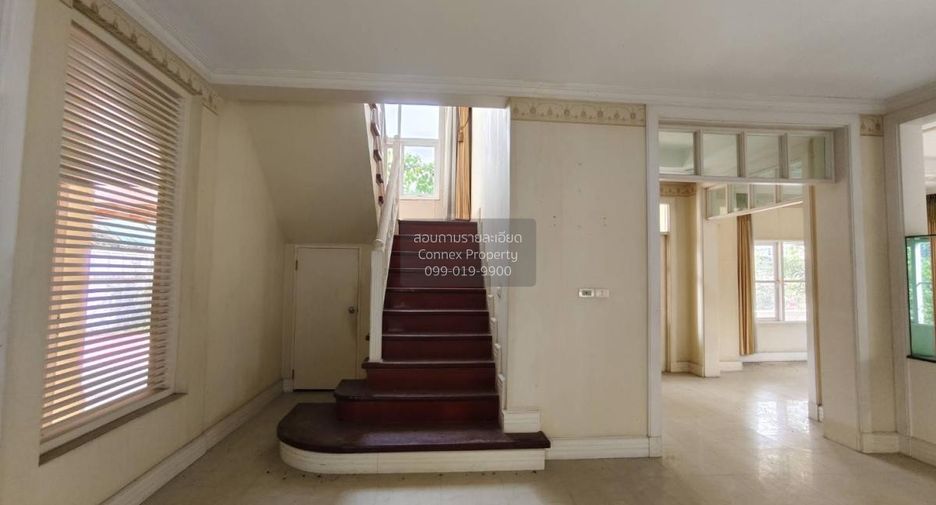 For sale 4 bedrooms house in Mueang Nonthaburi, Nonthaburi