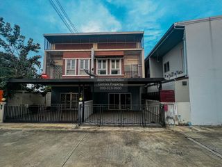 For sale 3 bedrooms townhouse in Sai Noi, Nonthaburi