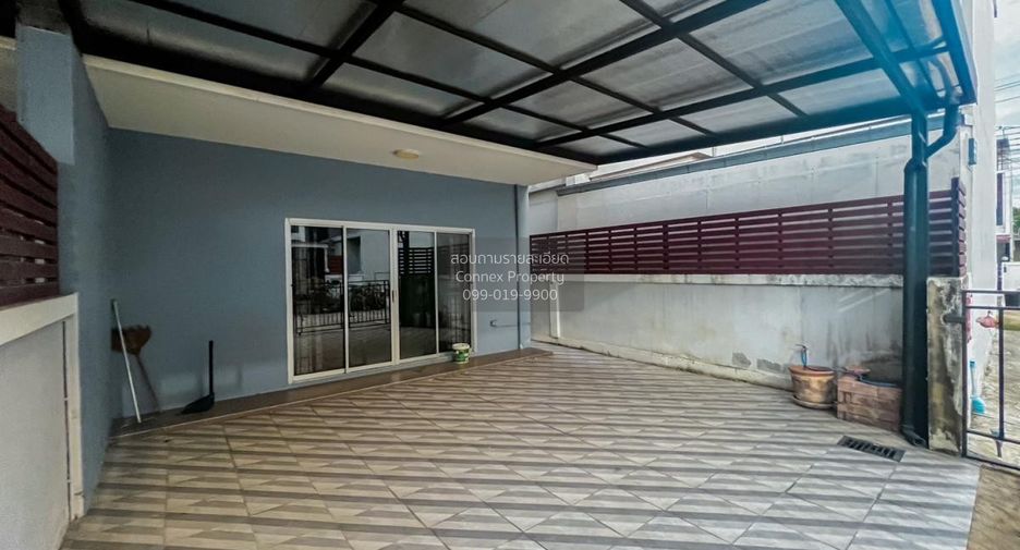 For sale 3 bedrooms townhouse in Sai Noi, Nonthaburi