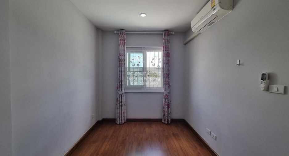 For sale 3 ベッドルーム townhouse in Bang Khen, Bangkok