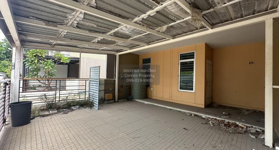 Casa adosada en venta de 3 habitaciones en Khlong Luang, Pathum Thani
