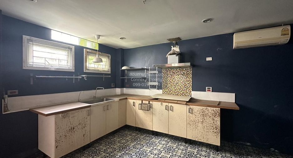 Casa adosada en venta de 3 habitaciones en Khlong Luang, Pathum Thani