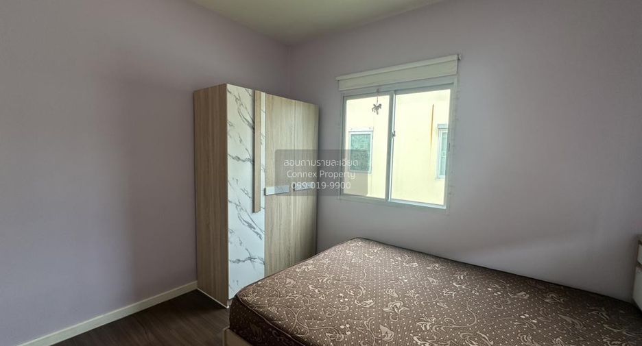 Casa adosada en venta de 3 habitaciones en Khlong Luang, Pathum Thani