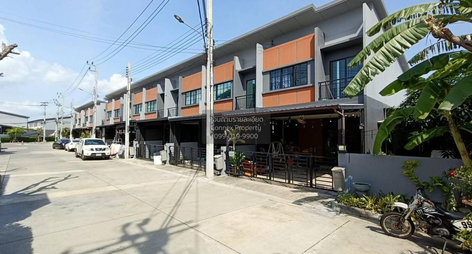 For sale 4 bedrooms townhouse in Chom Thong, Bangkok