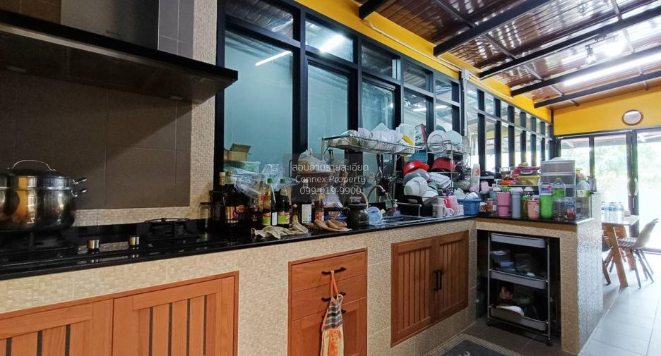 For sale 4 bedrooms townhouse in Chom Thong, Bangkok