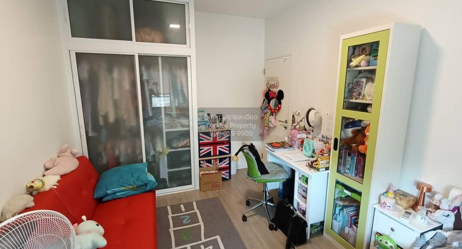 For sale 4 bedrooms townhouse in Chom Thong, Bangkok