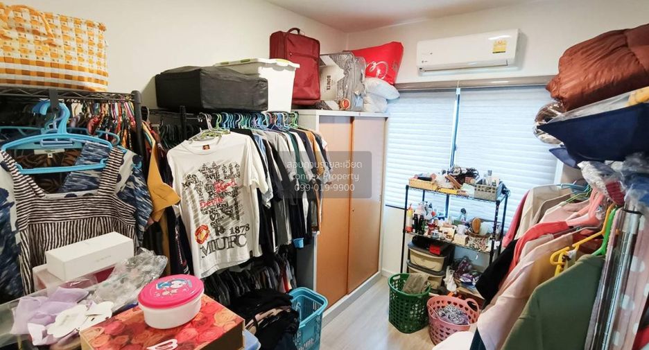 For sale 4 bedrooms townhouse in Chom Thong, Bangkok