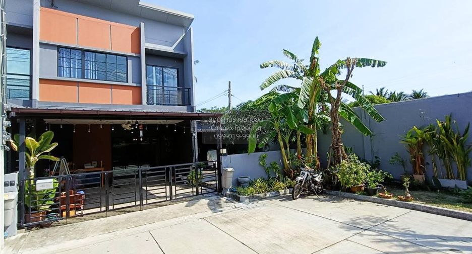 For sale 4 bedrooms townhouse in Chom Thong, Bangkok