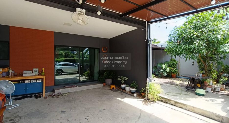 For sale 4 bedrooms townhouse in Chom Thong, Bangkok