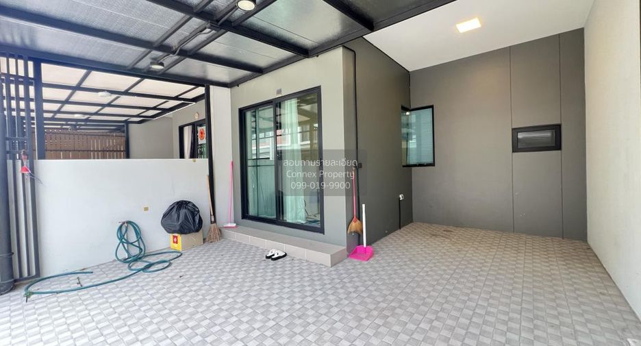 出售 3 卧室 联排别墅 在 Krathum Baen, Samut Sakhon