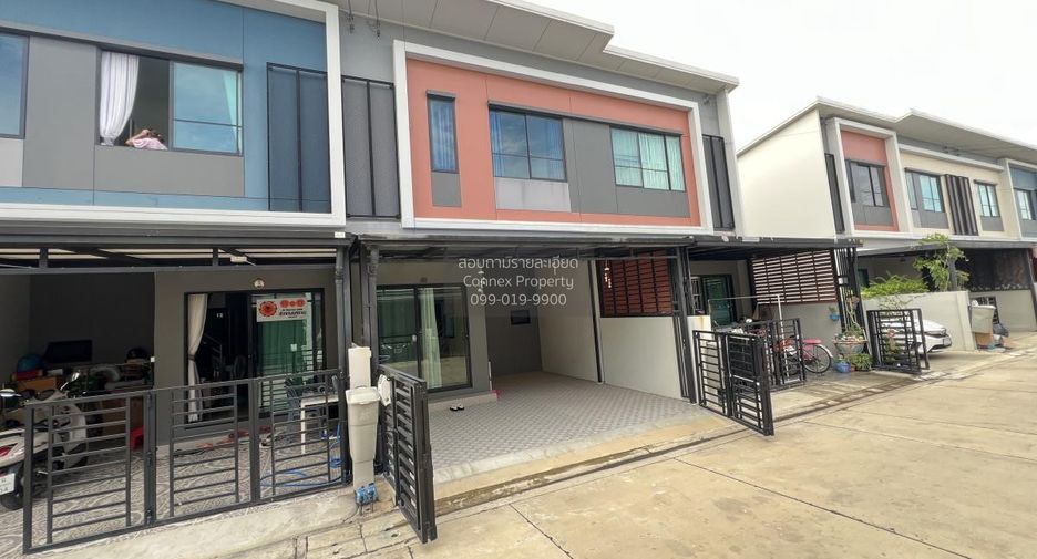出售 3 卧室 联排别墅 在 Krathum Baen, Samut Sakhon