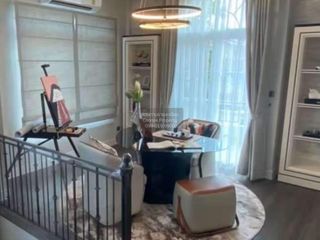 Casa en venta de 4 habitaciones en Bang Khen, Bangkok
