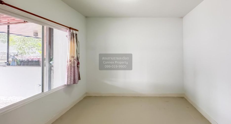 Casa adosada en venta de 3 habitaciones en Lam Luk Ka, Pathum Thani