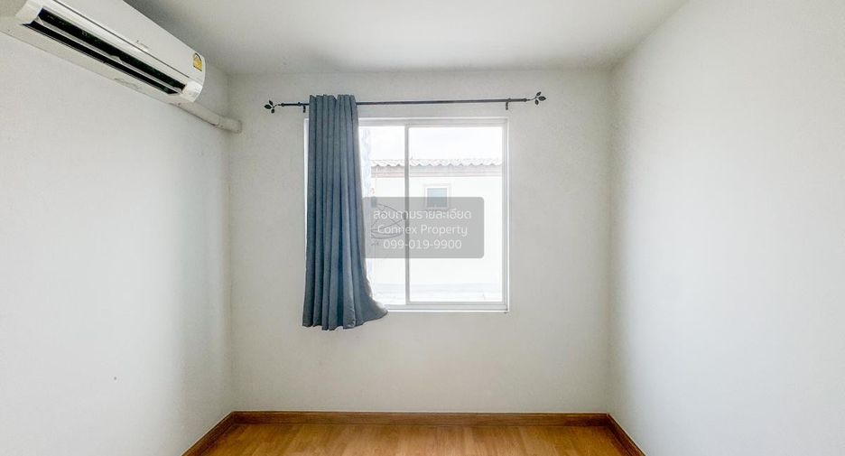 Casa adosada en venta de 3 habitaciones en Lam Luk Ka, Pathum Thani