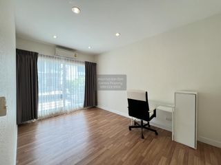 For sale 3 bedrooms townhouse in Mueang Nonthaburi, Nonthaburi