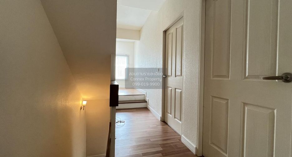 For sale 3 bedrooms townhouse in Mueang Nonthaburi, Nonthaburi