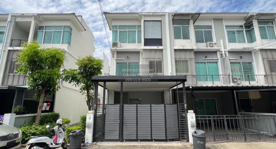 For sale 3 bedrooms townhouse in Mueang Nonthaburi, Nonthaburi
