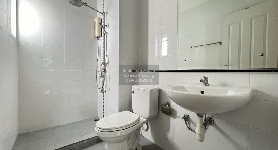 For sale 3 bedrooms townhouse in Mueang Nonthaburi, Nonthaburi